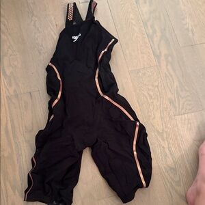 Speedo Women’s Pure Intent closed back size 24